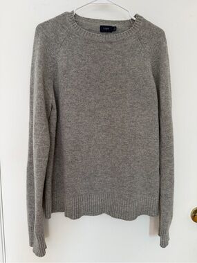 J.Crew 100% Lambswool Sweater Gray Leather Elbow Patches Size Large